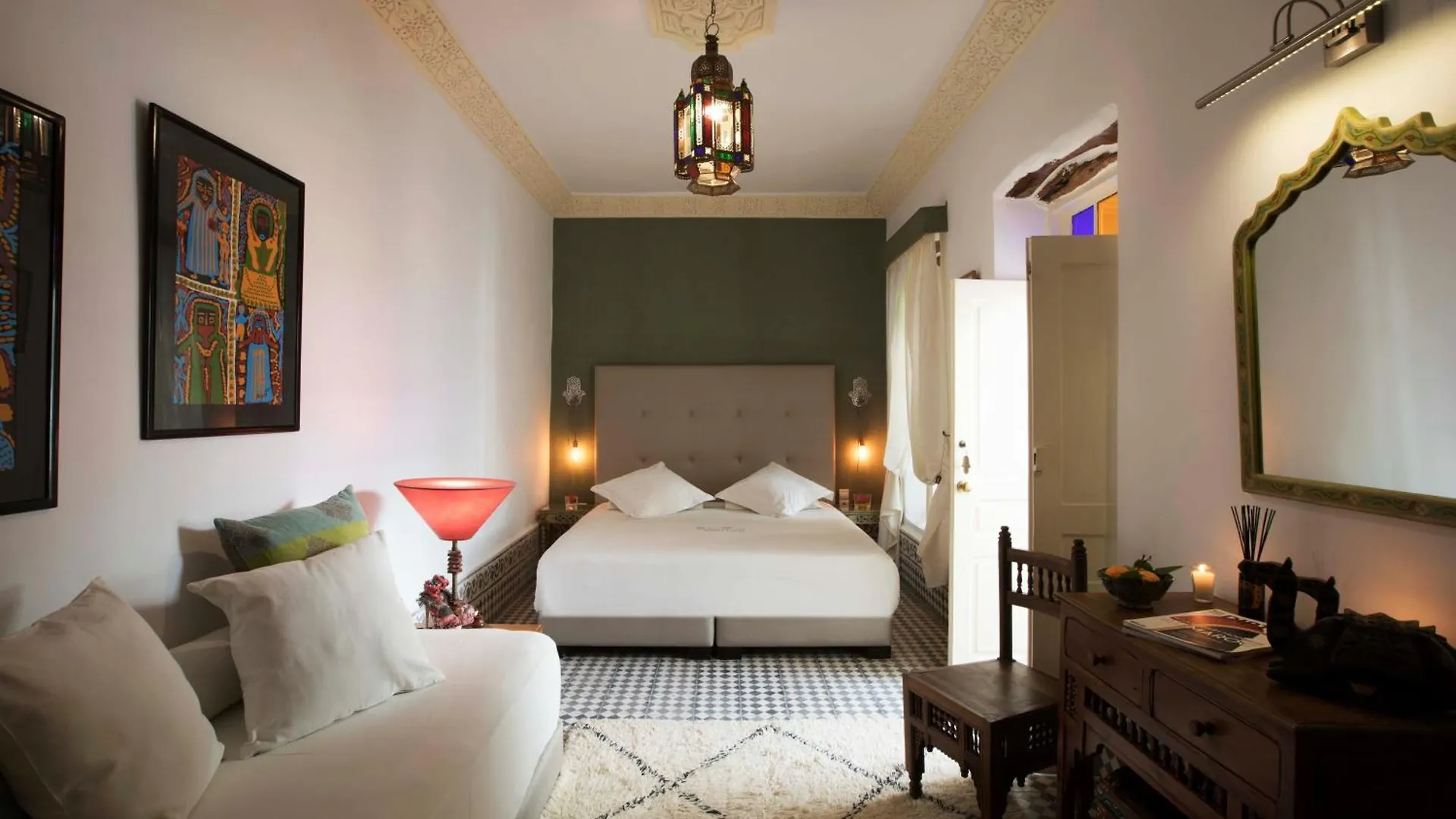 Riad Emotion location
