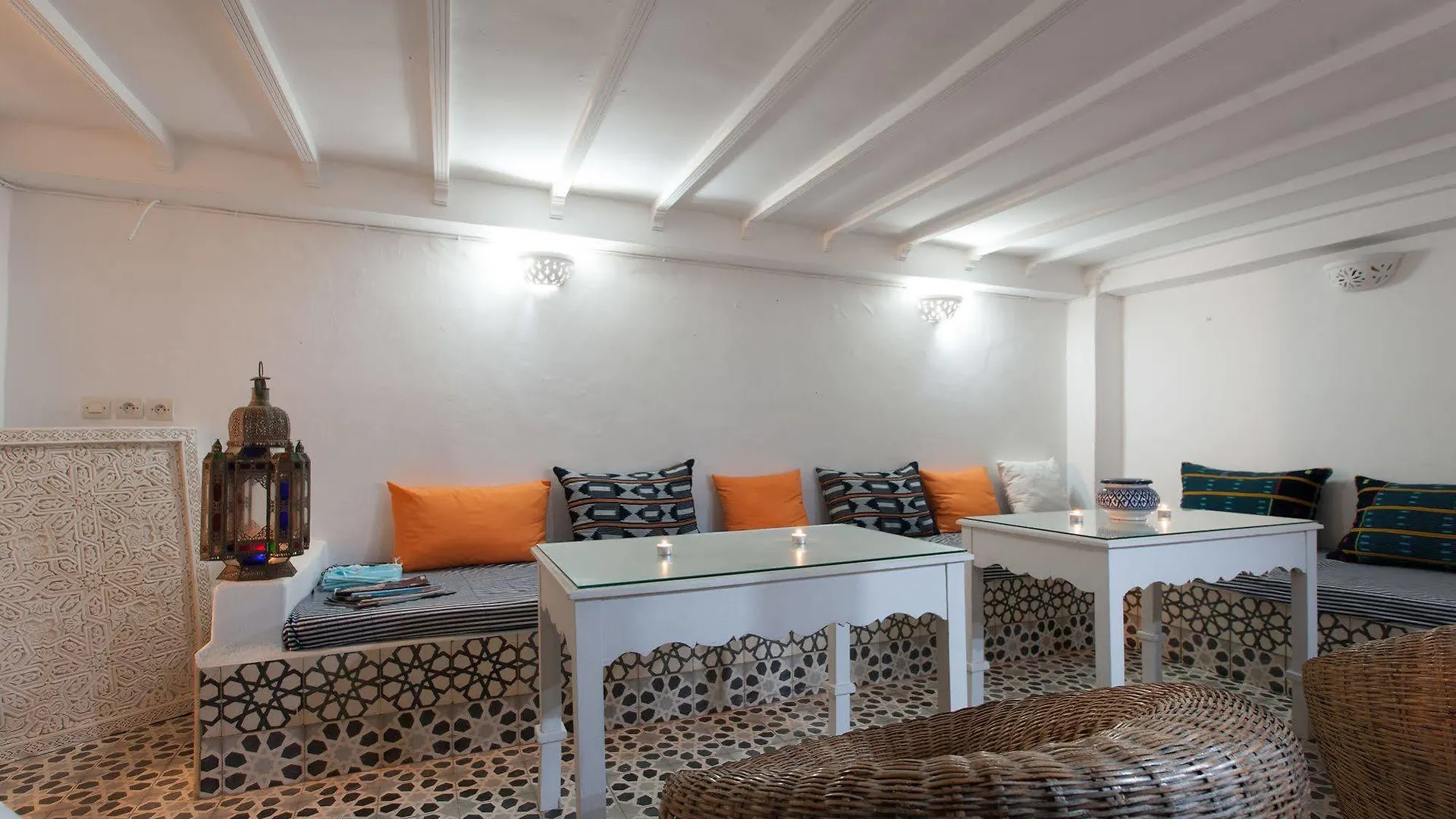 Riad Emotion As-Sawíra
